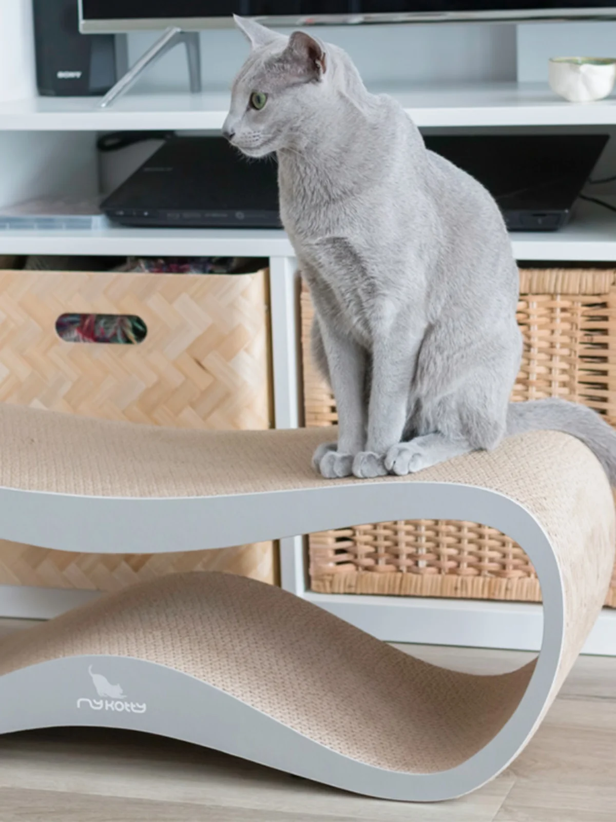 Extra Large Inteated Vertical Scratcher Multi- Home Corrugated Paper Wear-Resistant Claw Board Eight Character S...
Extra Large Inteated Vertical Scratcher Multi- Home Corrugated Paper Wear-Resistant Claw Board Eight Character S...