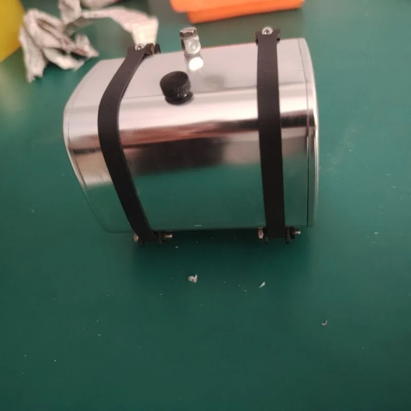 Цельнометаллический резервуар для гидравлического масла 72 мм для самосвала 1/14 Tamiya RC SCANIA 770S VOLVO 750 Mercedes-Benz ACTROS 3363 MAN Автозапчасти 
Цельнометаллический резервуар для гидравлического масла 72 мм для самосвала 1/14 Tamiya RC SCANIA 770S VOLVO 750 Mercedes-Benz ACTROS 3363 MAN Автозапчасти