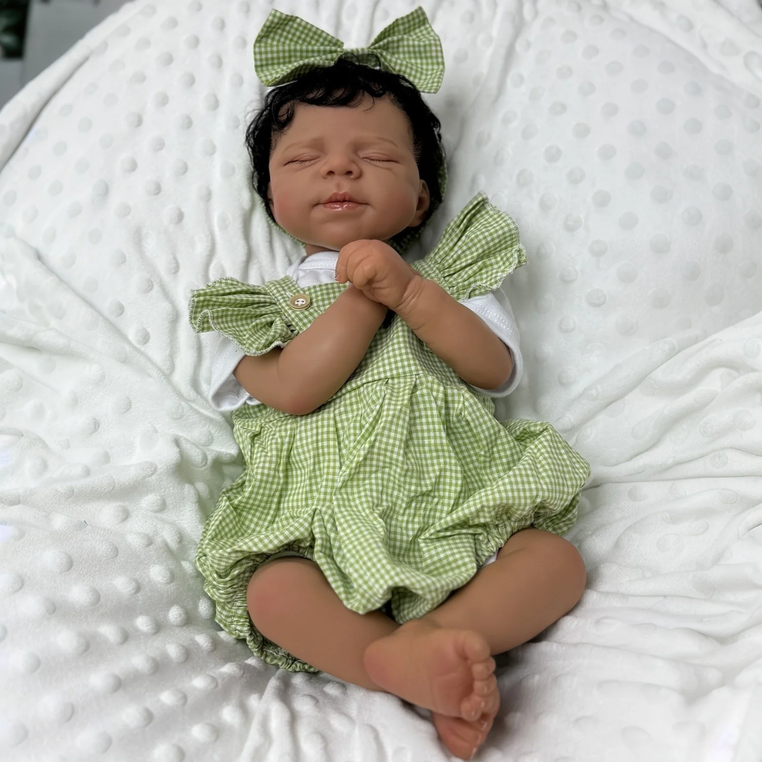 BZDOLL 48cm Asleep Reborn Baby Vinyl Limbs Cloth Body 19inch Lifelike Multi-tone Smile Doll Kids Birthday Gift
BZDOLL 48cm Asleep Reborn Baby Vinyl Limbs Cloth Body 19inch Lifelike Multi-tone Smile Doll Kids Birthday Gift