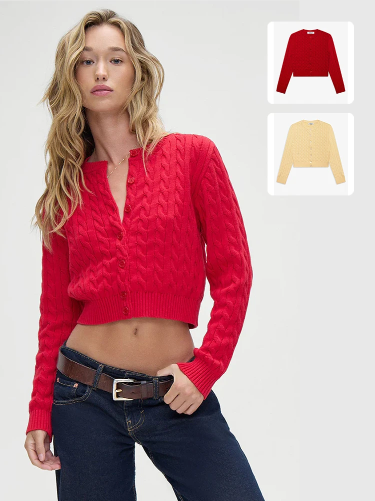 Frankies red twist sweater cardigan Christmas red crewneck knit coat Light yellow coat
Frankies red twist sweater cardigan Christmas red crewneck knit coat Light yellow coat