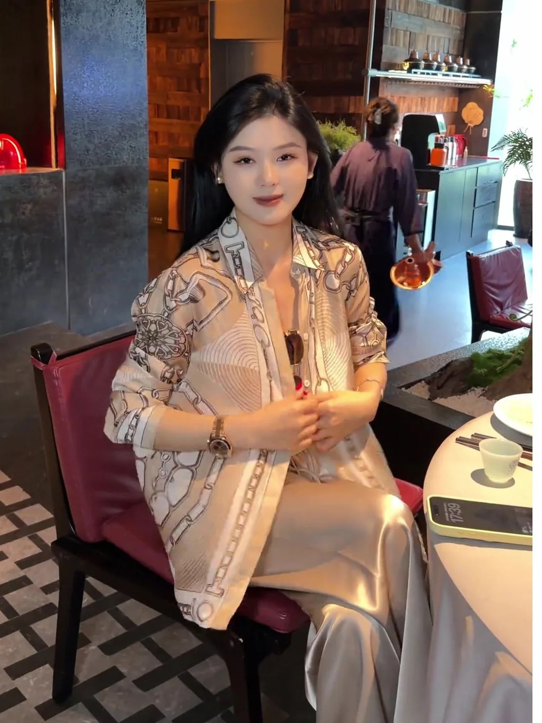 Elegant Printed Loose Sun Protection Shirt Jacket Summer New Commuter Style Outerwear Open Cardigan Top for Women
Elegant Printed Loose Sun Protection Shirt Jacket Summer New Commuter Style Outerwear Open Cardigan Top for Women