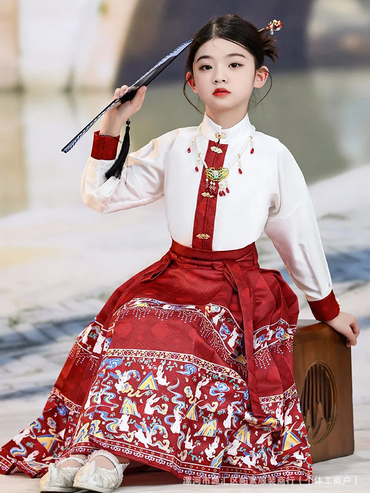 Girl's Hanfu Mamianqun Set, Red Ming Dynasty Horse-face Skirt, Vintage Chinese Princess Dresses for New Year Spring Festival
Girl's Hanfu Mamianqun Set, Red Ming Dynasty Horse-face Skirt, Vintage Chinese Princess Dresses for New Year Spring Festival