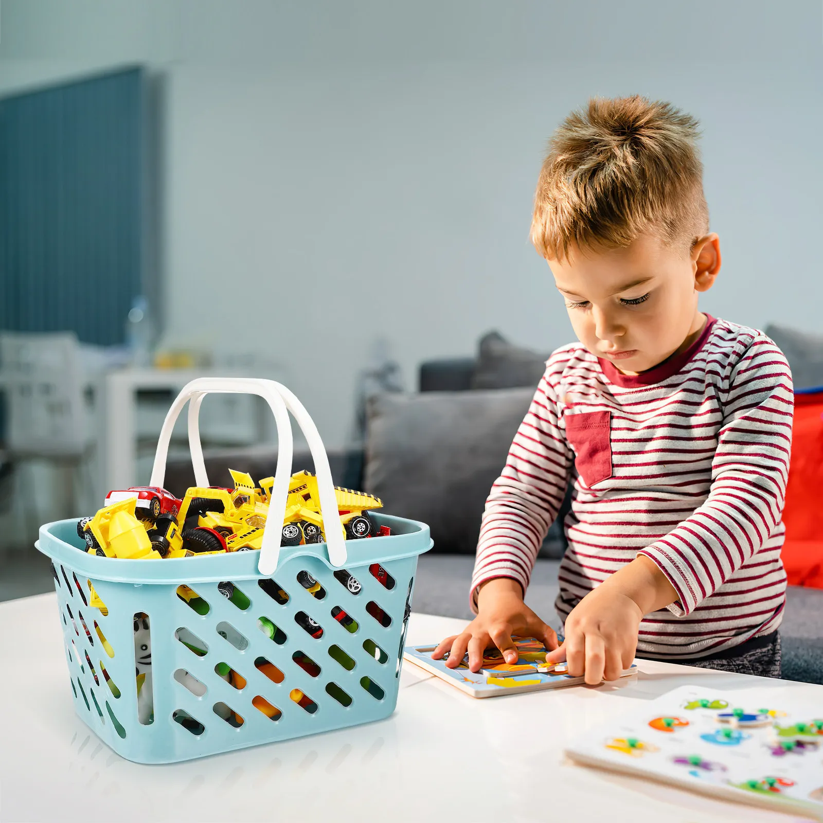 Plastic Shopping Basket for Home Use Portable Sturdy Storage Bin with Integrated Double Handles for Kitchen Bathroom Bedroom
Plastic Shopping Basket for Home Use Portable Sturdy Storage Bin with Integrated Double Handles for Kitchen Bathroom Bedroom
