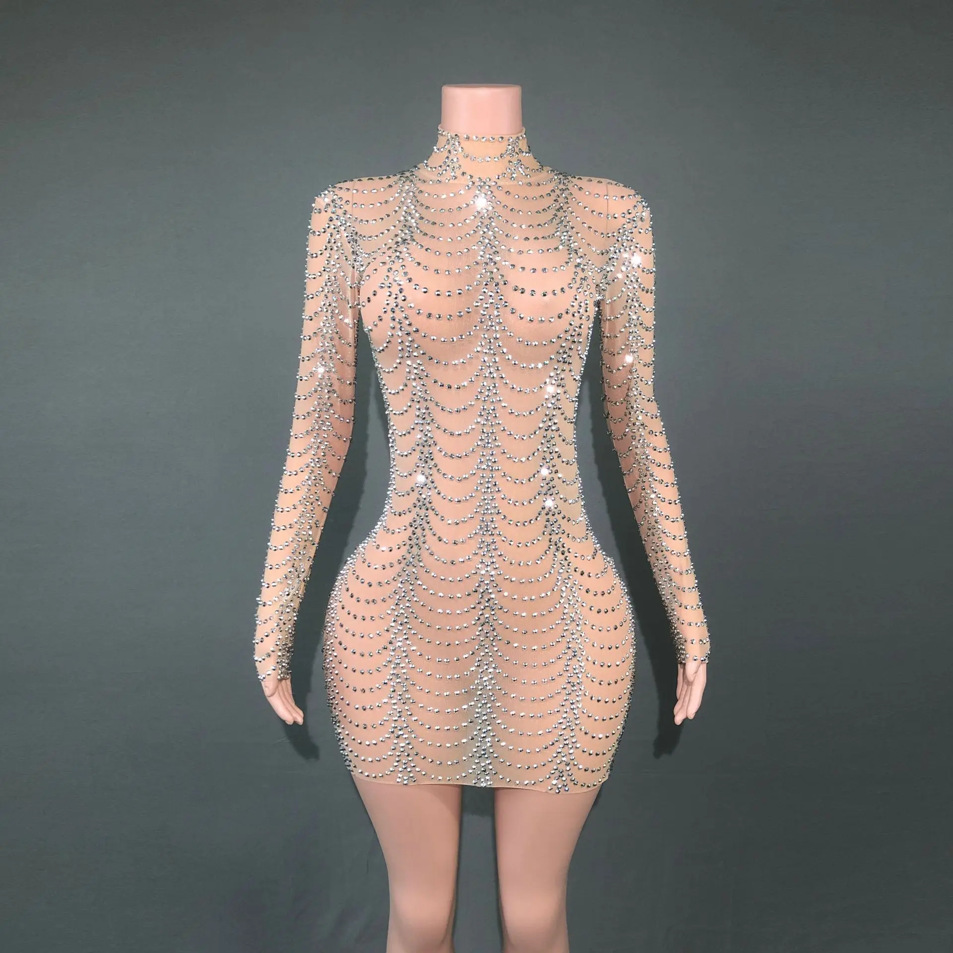 Mesh hosts nightclub parties Sexy hip-wrapped long-sleeved diamond-filled sparkly dress
Mesh hosts nightclub parties Sexy hip-wrapped long-sleeved diamond-filled sparkly dress