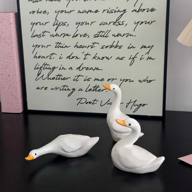 Creative simulation animal duckling ceramic ornament, home landscape potted fish tank landscape decoration ceramic ornament
Creative simulation animal duckling ceramic ornament, home landscape potted fish tank landscape decoration ceramic ornament