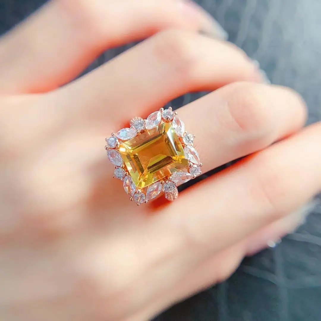 Кольцо из серебра 925 пробы с желтым кристаллом, кольцо с натуральным цитрином, 10 мм * 12 мм, 6 карат, ювелирные изделия с цитрином и позолотой 18 карат 
Кольцо из серебра 925 пробы с желтым кристаллом, кольцо с натуральным цитрином, 10 мм * 12 мм, 6 карат, ювелирные изделия с цитрином и позолотой 18 карат