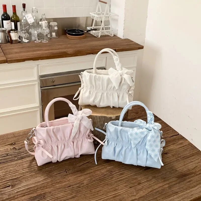Small New Pleated Bag Vegetable Basket Fashion Bow Shoulder Bag Going Out Small Square Handbag Foreign Style Messenger Bag Women
Small New Pleated Bag Vegetable Basket Fashion Bow Shoulder Bag Going Out Small Square Handbag Foreign Style Messenger Bag Women