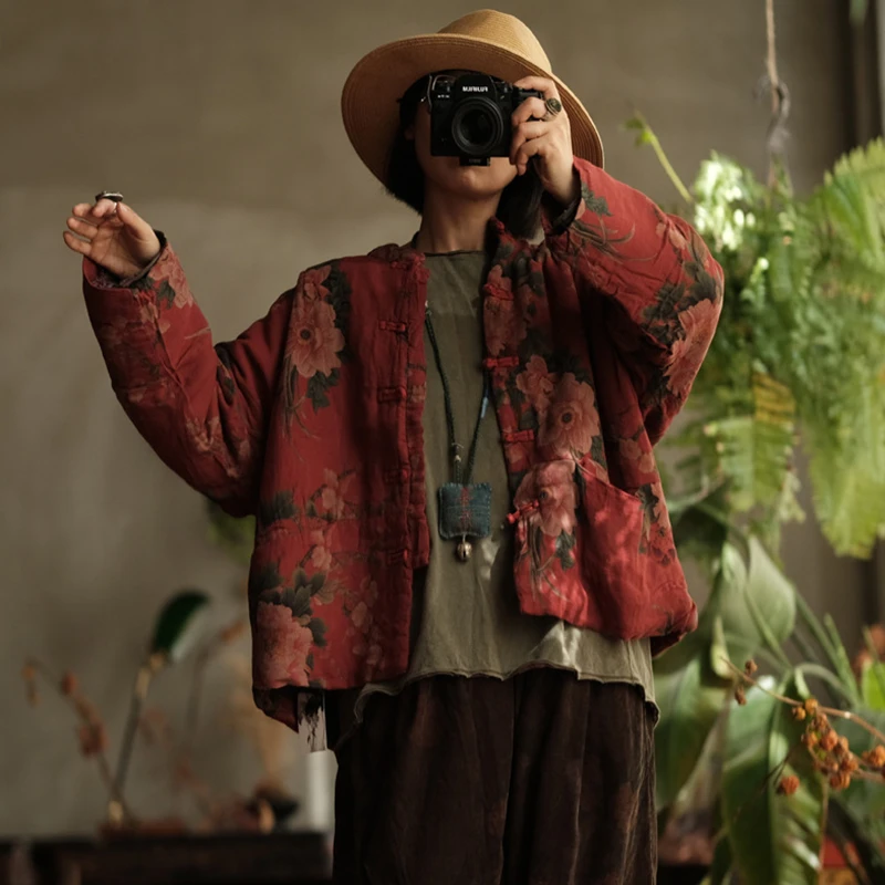 Chinese Style Women Casual Cotton Coats New 2025 Autumn Vintage Stand Collar Floral Print Female Thick Basics Jackets M1858
Chinese Style Women Casual Cotton Coats New 2025 Autumn Vintage Stand Collar Floral Print Female Thick Basics Jackets M1858