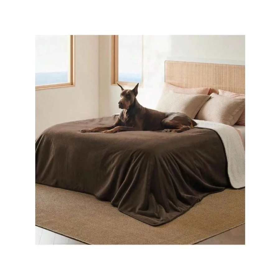 【New Arrival】Waterproof Dog Blanket, Reversible Sherpa Lined Pet Bed Cover for Large Breeds
【New Arrival】Waterproof Dog Blanket, Reversible Sherpa Lined Pet Bed Cover for Large Breeds