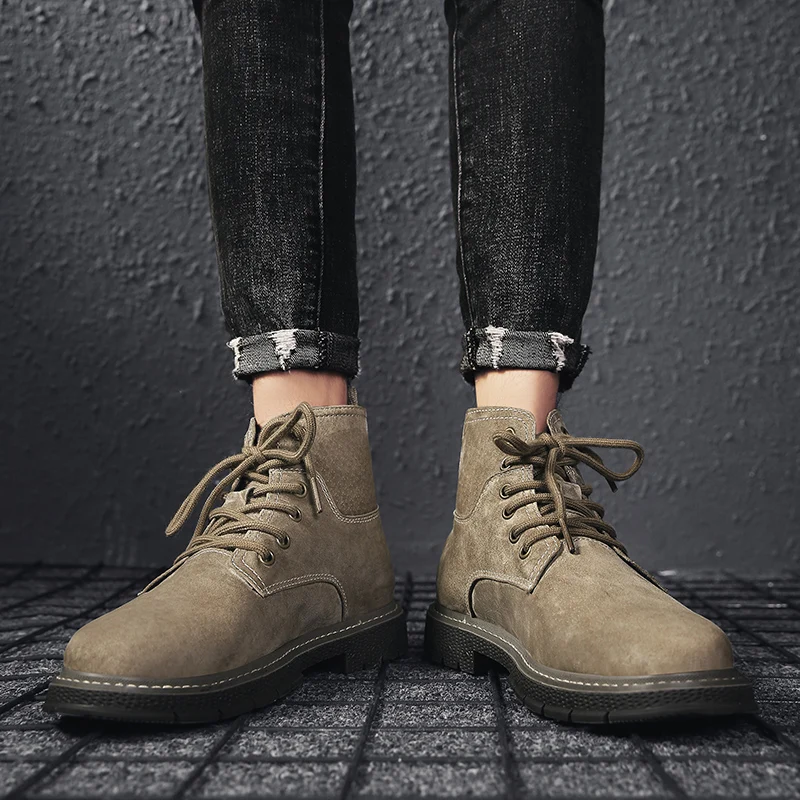 British Classic Retro Style Leather Boots New Boots for Men's Fashion Casual High Quality Leather Men's Ankle Thick Soled Boots
British Classic Retro Style Leather Boots New Boots for Men's Fashion Casual High Quality Leather Men's Ankle Thick Soled Boots
