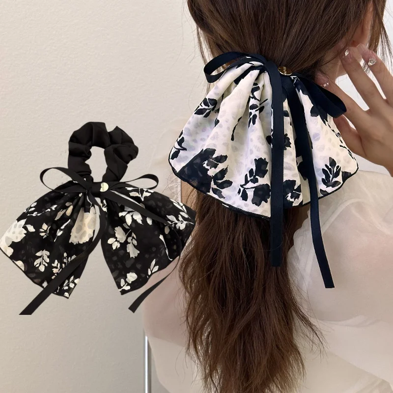 Vintage Print Bow Black Ink Skirt Hair Hoop Head Rope Female Sense of Luxury Gentle and Elegant Hair Rope Streamer
Vintage Print Bow Black Ink Skirt Hair Hoop Head Rope Female Sense of Luxury Gentle and Elegant Hair Rope Streamer
