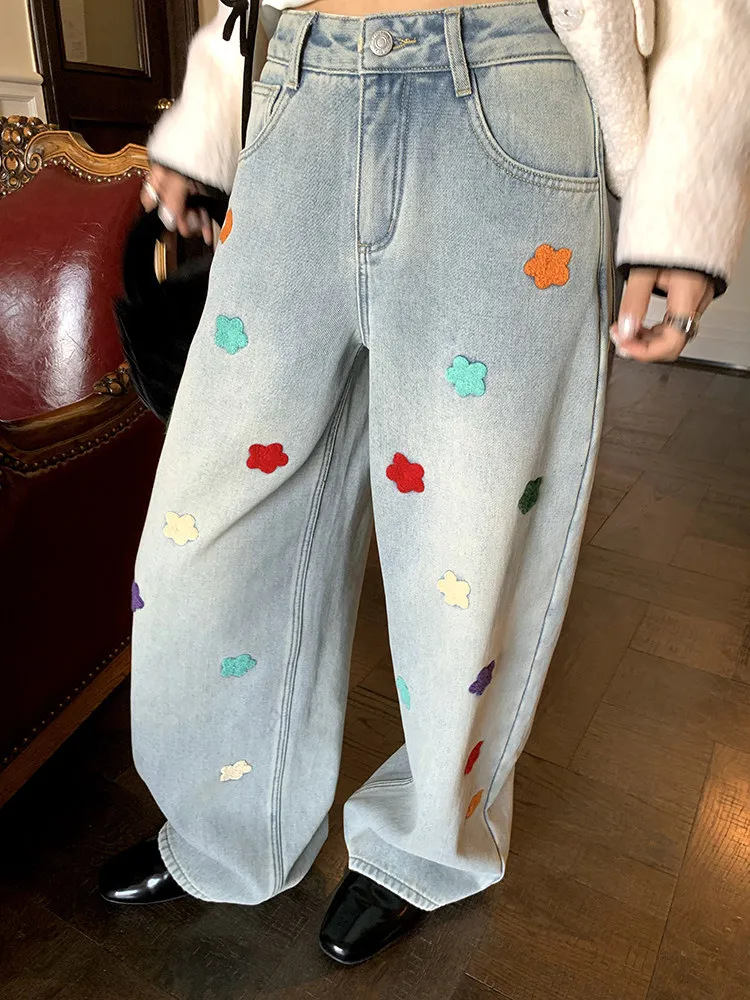 Y2K Floral Jeans Women American Style Spring Embroidered Denim Wide Leg Pants
Y2K Floral Jeans Women American Style Spring Embroidered Denim Wide Leg Pants