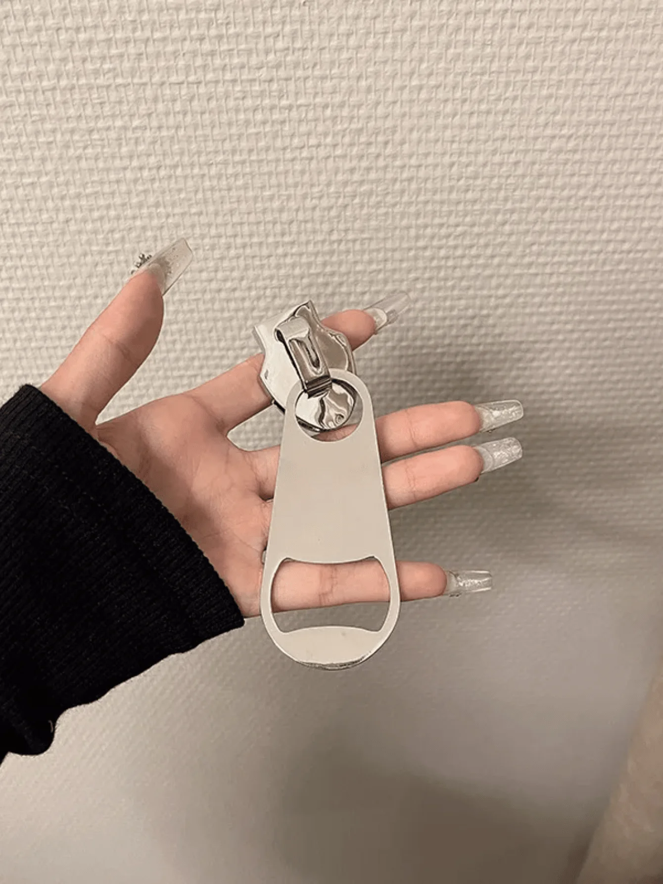 Zinc Alloy Zipper Style Bottle Opener Brooch For Adults
Zinc Alloy Zipper Style Bottle Opener Brooch For Adults