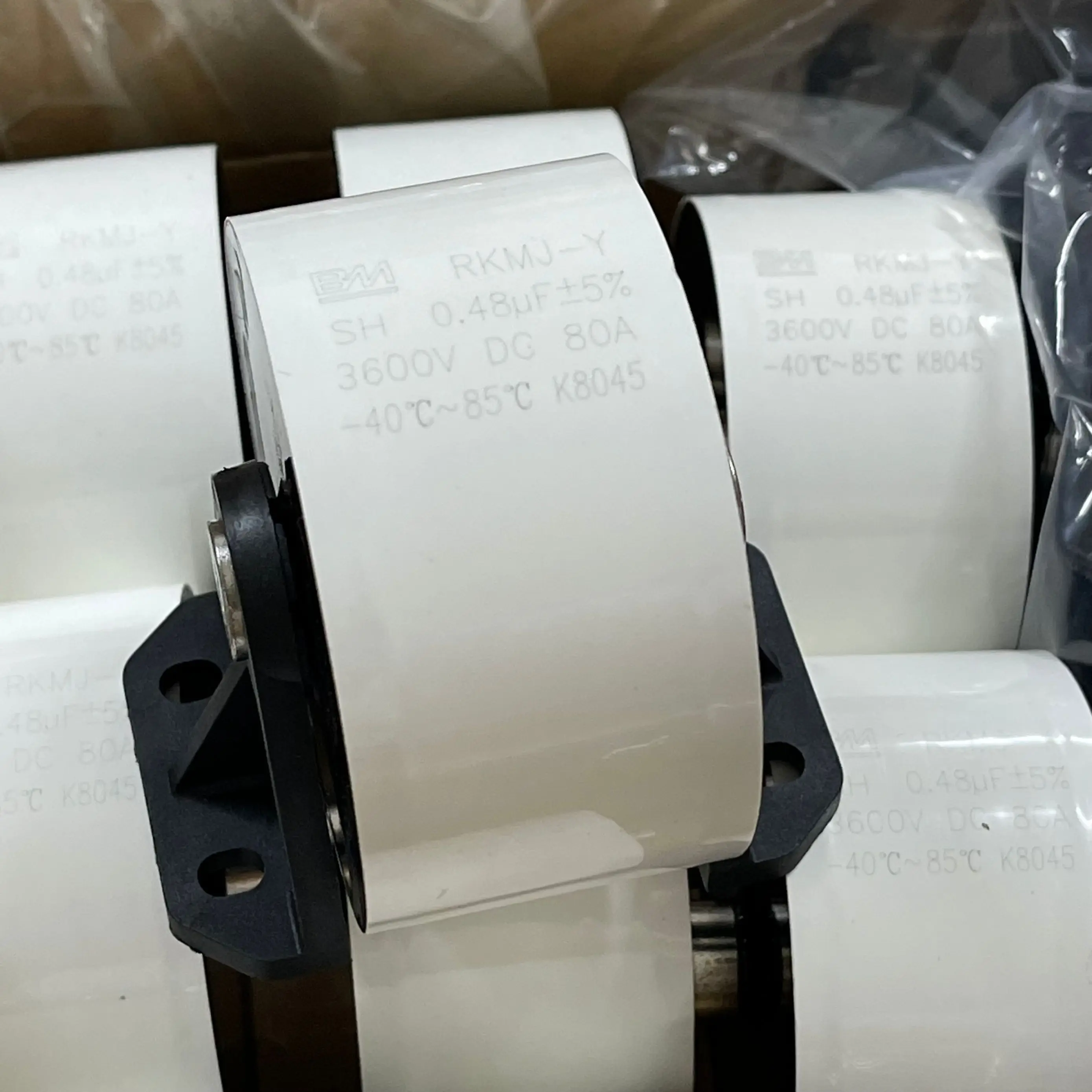 Оригинальный BM 1GRY448D3600-01 0,48 мкФ 3600 В 80 А сильноточный сварочный аппарат резонансный конденсатор 40*78 мм
Оригинальный BM 1GRY448D3600-01 0,48 мкФ 3600 В 80 А сильноточный сварочный аппарат резонансный конденсатор 40*78 мм