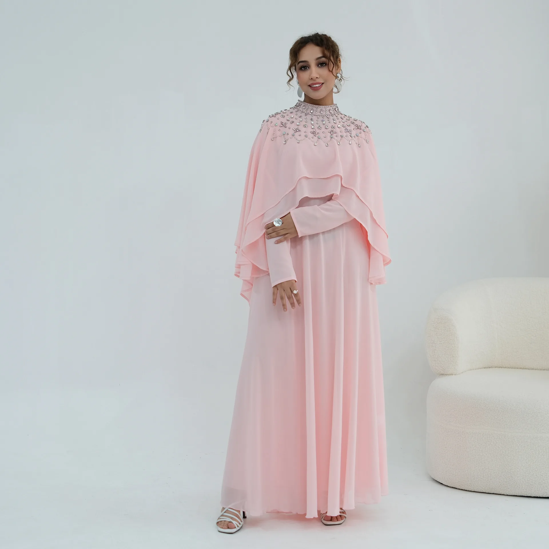 Dubai 2PCS Crystal Beading Chiffon Cape Maxi Dress Evening Gown Dubai Abaya Kaftan Muslim Women Party Vestidos Femme Ensembles
Dubai 2PCS Crystal Beading Chiffon Cape Maxi Dress Evening Gown Dubai Abaya Kaftan Muslim Women Party Vestidos Femme Ensembles