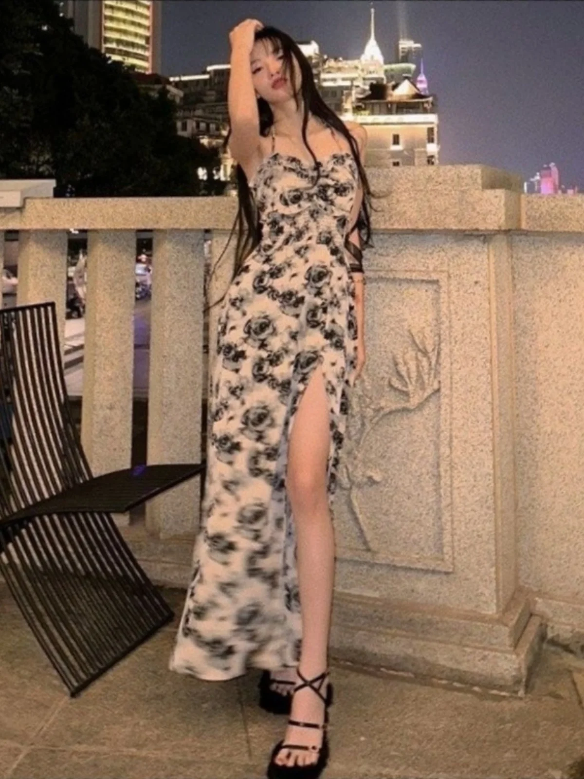 Sweet Spicy Ice Seven Dry Rose Vacation Style Strapless Long Dress Summer Thin Retro Backless Split Dress Elegant Printed Skirt
Sweet Spicy Ice Seven Dry Rose Vacation Style Strapless Long Dress Summer Thin Retro Backless Split Dress Elegant Printed Skirt