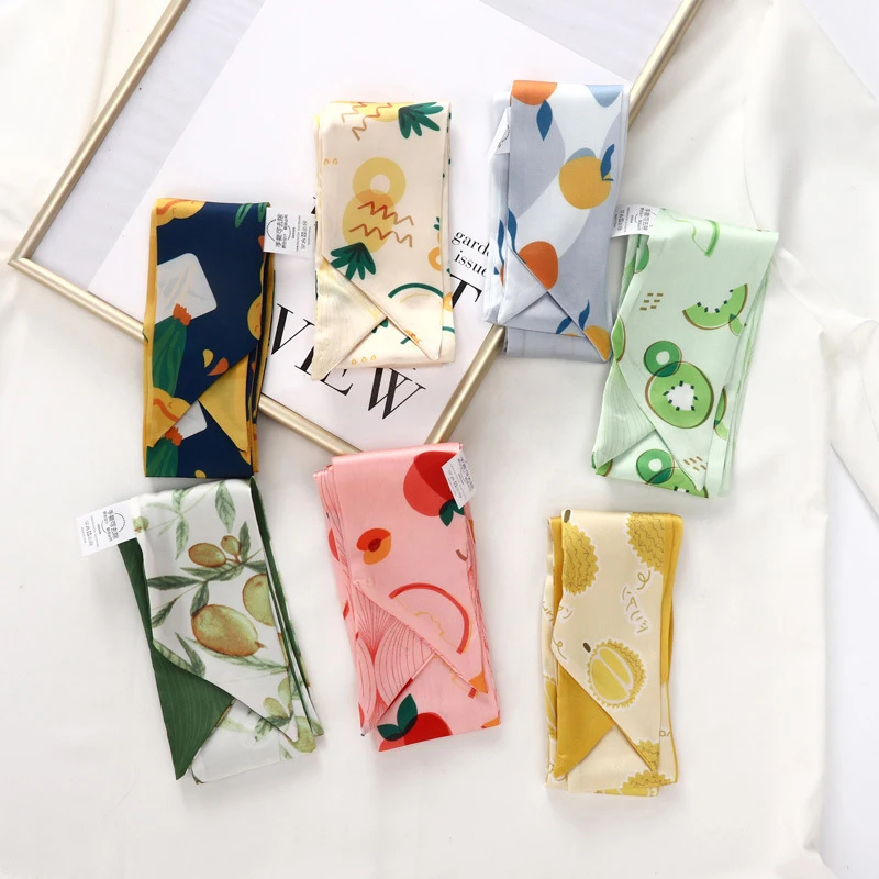 Luxury Brand Summer Fruit Printing Women Headband Silk Scarf Bag Tie Handle Ribbon Scarves Lady Small Silk Hair Band Neckerchief
Luxury Brand Summer Fruit Printing Women Headband Silk Scarf Bag Tie Handle Ribbon Scarves Lady Small Silk Hair Band Neckerchief
