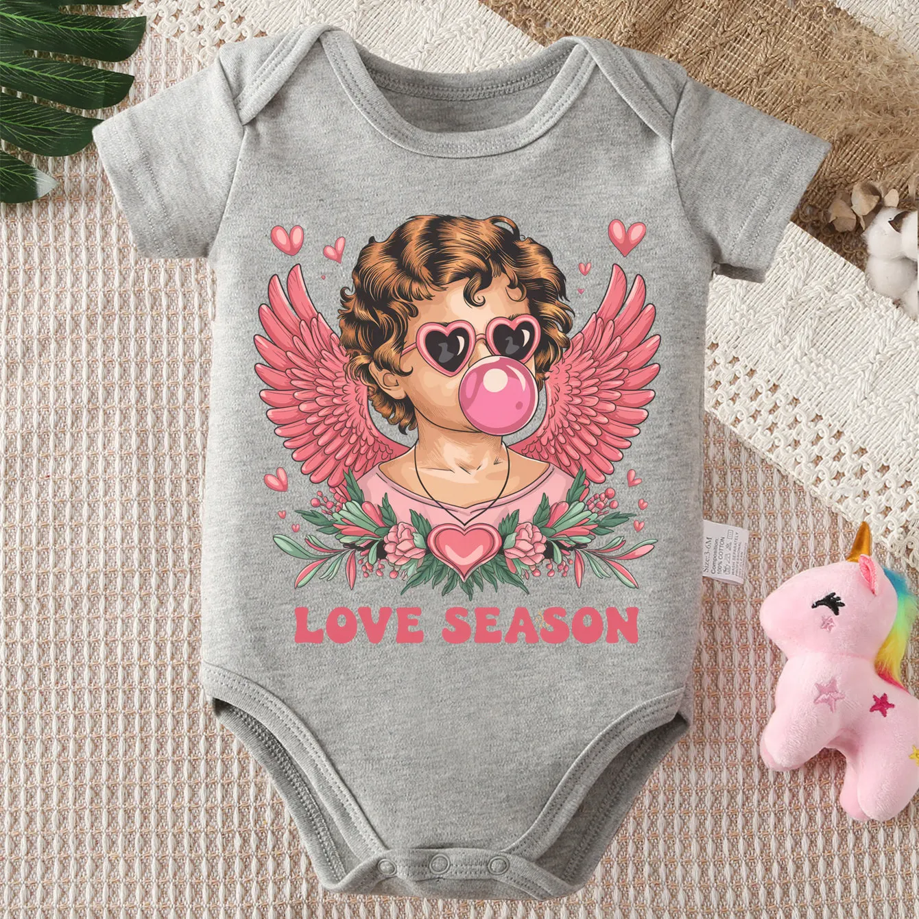 100% Cotton Bodysuit Valentine's Day Love Season Print Comfortable Onesie Cloths for Baby Jumpsuit for 0 To 12 Months Newborn
100% Cotton Bodysuit Valentine's Day Love Season Print Comfortable Onesie Cloths for Baby Jumpsuit for 0 To 12 Months Newborn