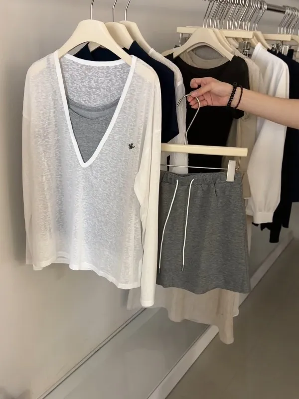 Ladies Summer Casual V-Neck Sun Protection Three-Piece Set Long Sleeve Strap Vest Top Half Skirt Simple And Comfortable Style
Ladies Summer Casual V-Neck Sun Protection Three-Piece Set Long Sleeve Strap Vest Top Half Skirt Simple And Comfortable Style