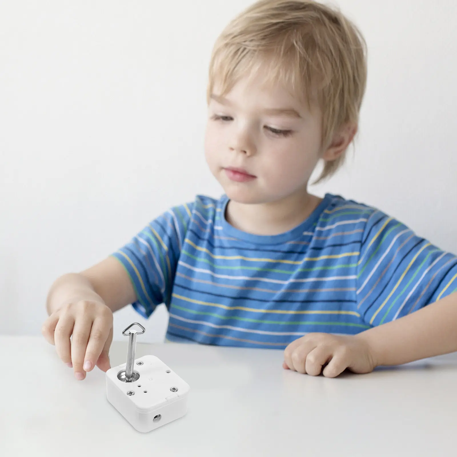1Set DIY Music Box Movement Windup Musical Mechanism Kit for Repairing Crafting Elegant Melody Generator Small Compact Movement
1Set DIY Music Box Movement Windup Musical Mechanism Kit for Repairing Crafting Elegant Melody Generator Small Compact Movement