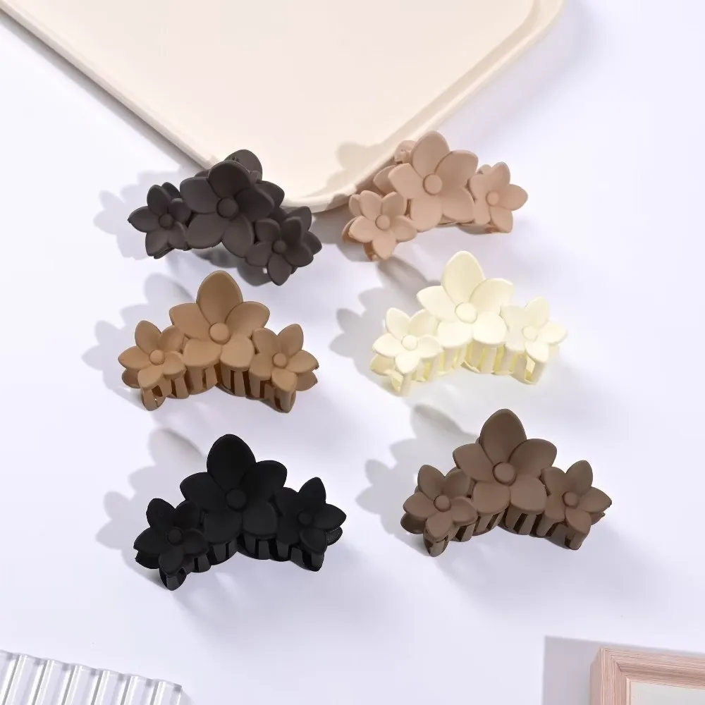 High Quality Matte Flowers Hair Clip Casual Simple Grab Clip Shark Clip Hair Accessories
High Quality Matte Flowers Hair Clip Casual Simple Grab Clip Shark Clip Hair Accessories