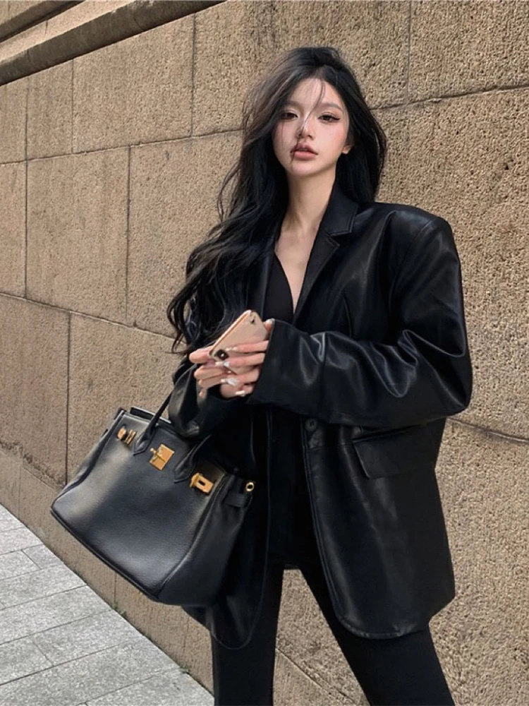 Korea Fashion Elegance New Lapel Office Suit Jacket Long Sleeve Single-breasted Formal Blazer Slim Fit Flap Pockets Blazer
Korea Fashion Elegance New Lapel Office Suit Jacket Long Sleeve Single-breasted Formal Blazer Slim Fit Flap Pockets Blazer