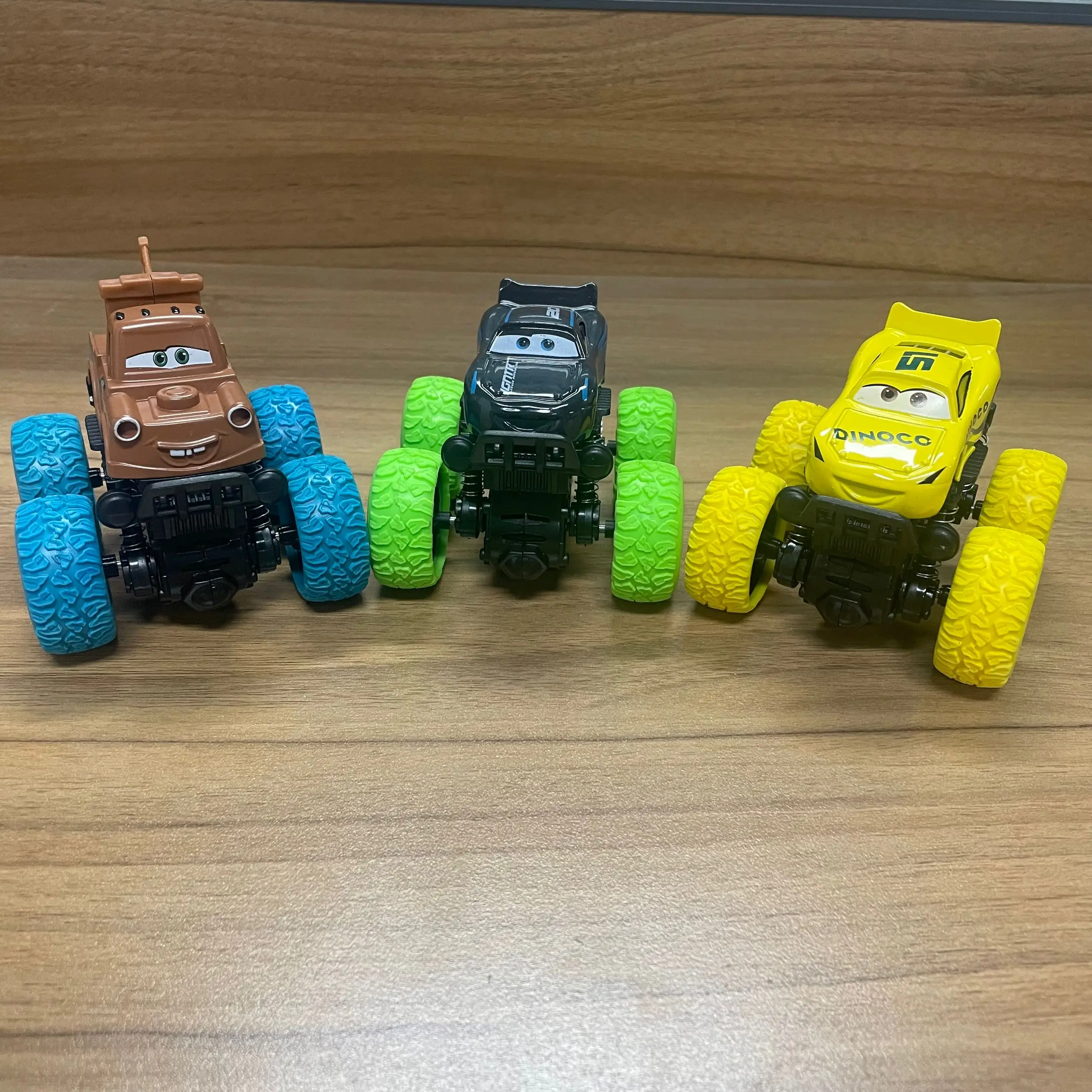 ГОРЯЧИЕ автомобили Disney Pixar, История игрушек 3, молния Макквин, возврат автомобиля, Джексон Шторм Матери, инерционная сила, модель автомобиля, игрушка, детский рождественский подарок
ГОРЯЧИЕ автомобили Disney Pixar, История игрушек 3, молния Макквин, возврат автомобиля, Джексон Шторм Матери, инерционная сила, модель автомобиля, игрушка, детский рождественский подарок