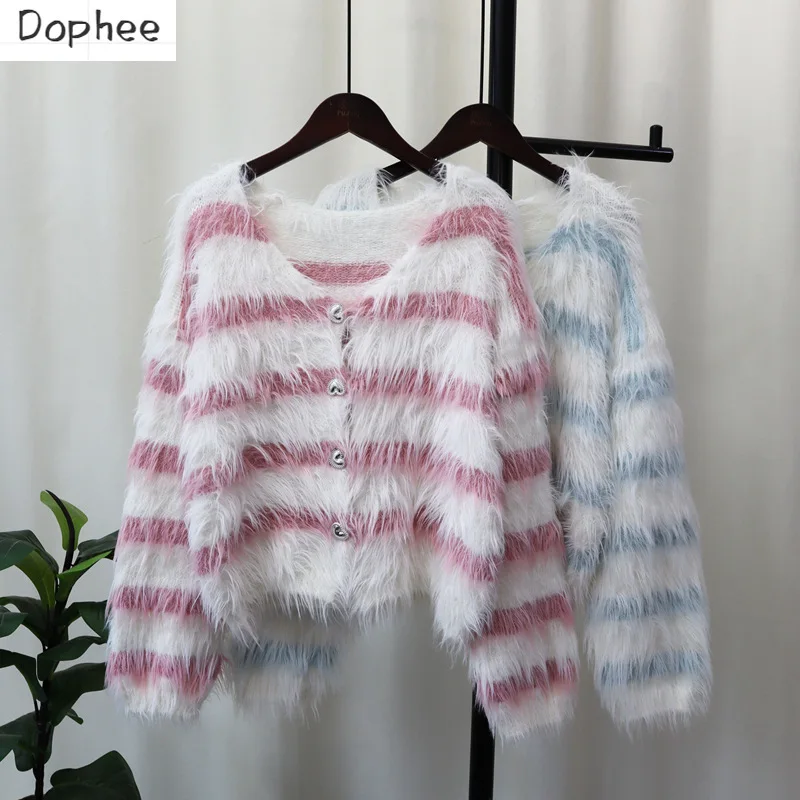Женский бархатный кардиган Dophee, вязаный однобортный свитер в полоску с V-образным вырезом и бахромой
Женский бархатный кардиган Dophee, вязаный однобортный свитер в полоску с V-образным вырезом и бахромой