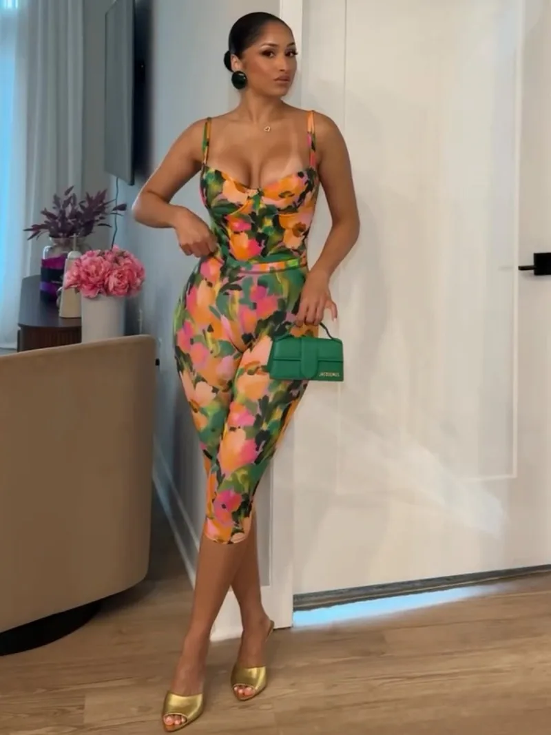 KEXU Women Floral Print Backless Tank Top & Slim Fit 7/8 Pants Two Piece Set
KEXU Women Floral Print Backless Tank Top & Slim Fit 7/8 Pants Two Piece Set