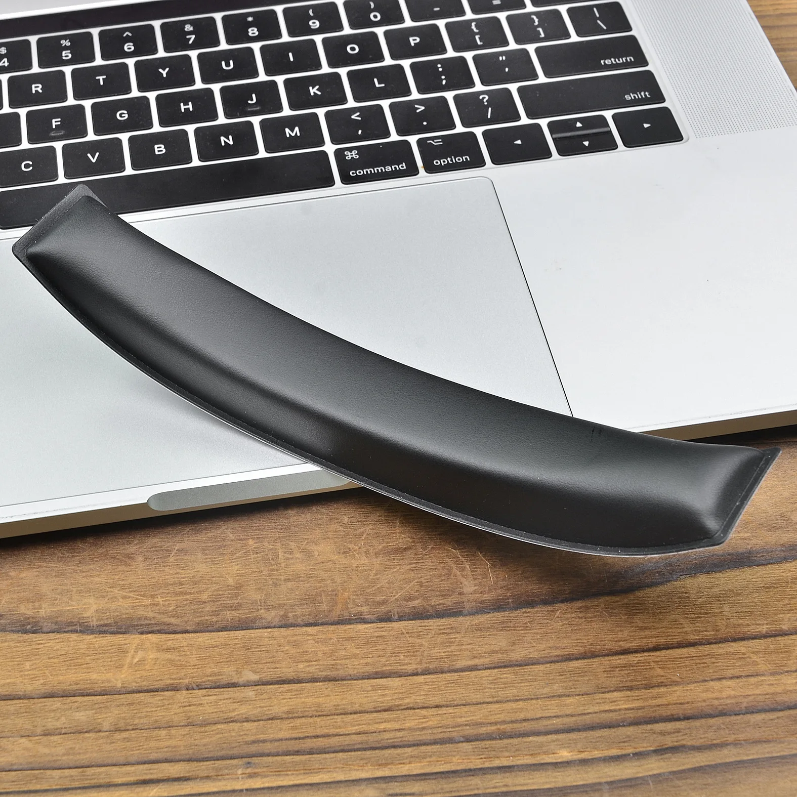 NUNUVV Replacement Head beam cushion For CORSAIR HS55 HS55 PRO Headphone headband repair accessories ,
NUNUVV Replacement Head beam cushion For CORSAIR HS55 HS55 PRO Headphone headband repair accessories ,