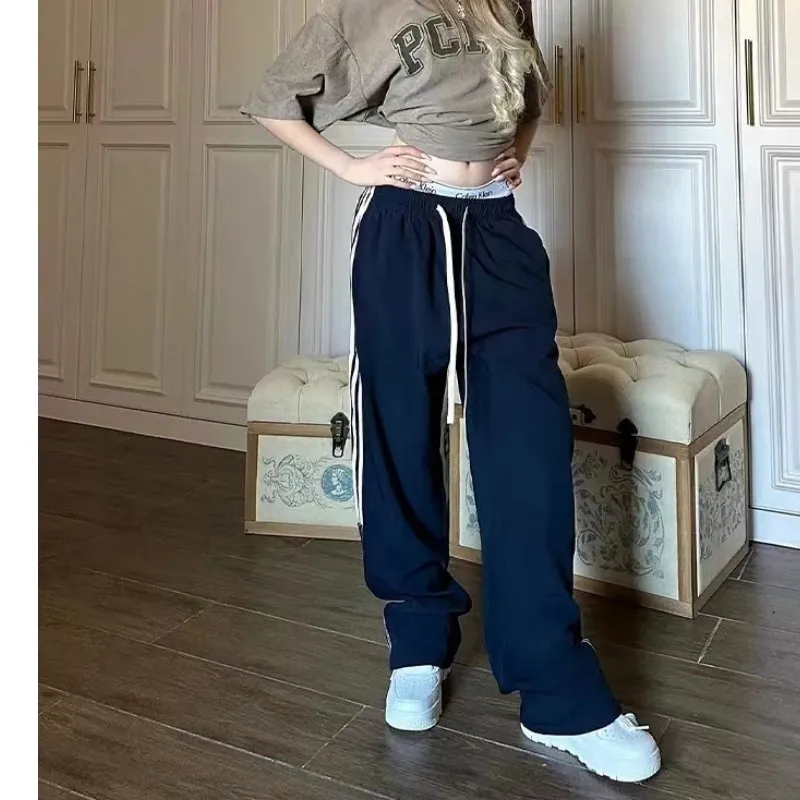 Women's Red Casual Drawstring Sweatpants Fashion Stripe High Waist Wide Leg Pants Vintage Baggy Straight Trouser Ladies Summer
Women's Red Casual Drawstring Sweatpants Fashion Stripe High Waist Wide Leg Pants Vintage Baggy Straight Trouser Ladies Summer