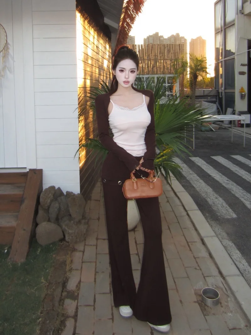 Spicy Girl Style Long Sleeve Crop Top And High Waist Flared Pants Three Piece Set for Women Spring Fashion Outfit Combo
Spicy Girl Style Long Sleeve Crop Top And High Waist Flared Pants Three Piece Set for Women Spring Fashion Outfit Combo