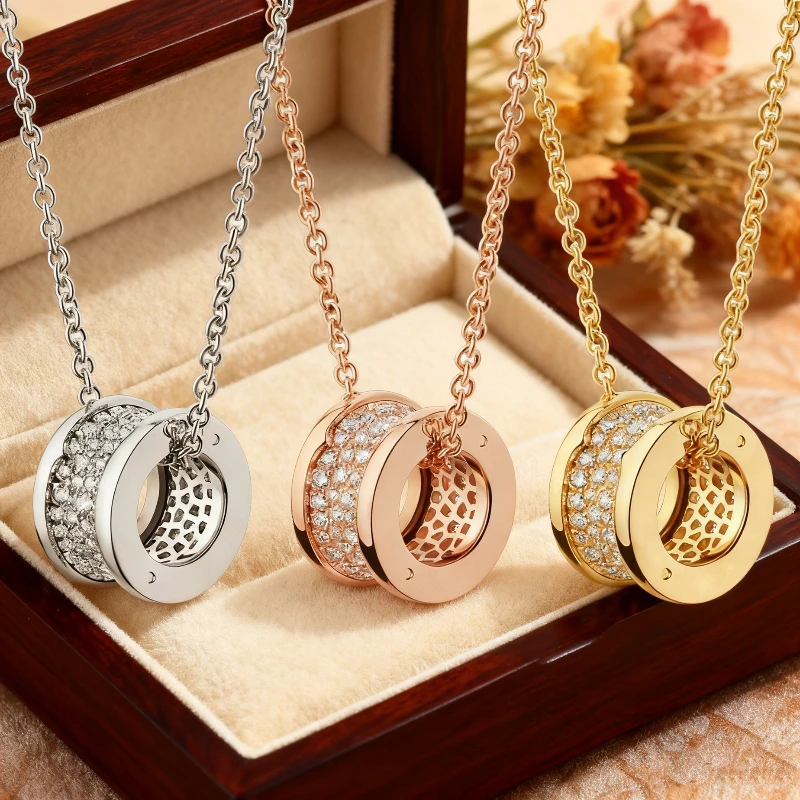 2025 Модные ювелирные изделия 2025 Новая мода Благородная леди Вечное бриллиантовое ожерелье, классическое весеннее спиральное колье с бриллиантами
2025 Модные ювелирные изделия 2025 Новая мода Благородная леди Вечное бриллиантовое ожерелье, классическое весеннее спиральное колье с бриллиантами