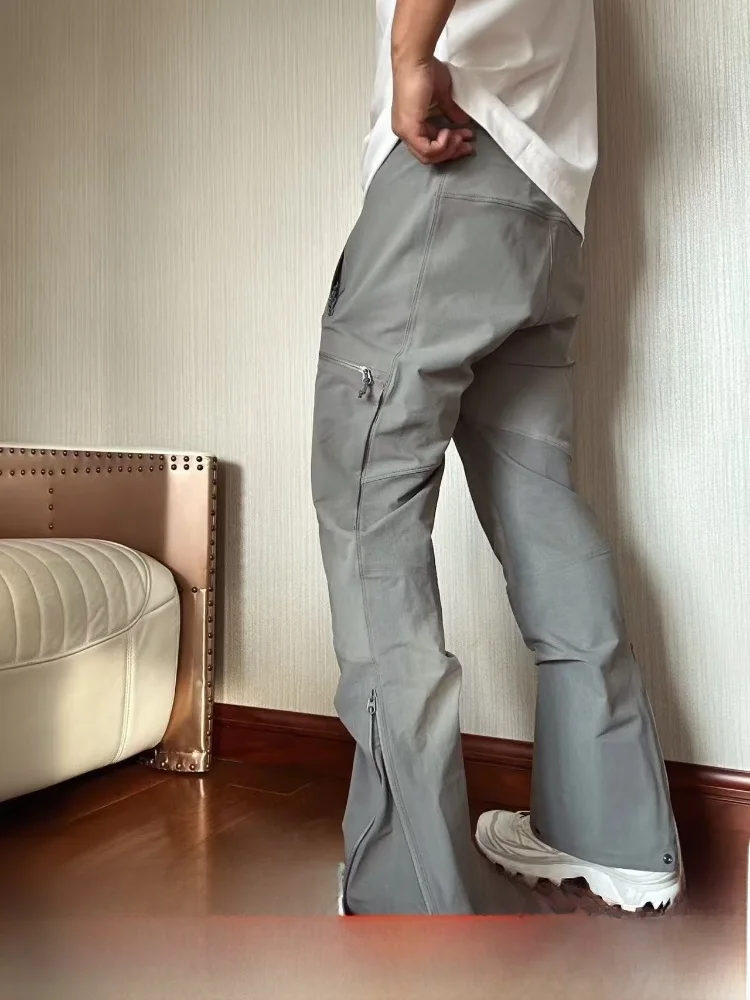 Мужские повседневные брюки из софтшелла на открытом воздухе, регулируемая молния, открывающаяся нога, направляющие брюки для альпинизма, ветрозащитные прямые брюки...
Мужские повседневные брюки из софтшелла на открытом воздухе, регулируемая молния, открывающаяся нога, направляющие брюки для альпинизма, ветрозащитные прямые брюки...