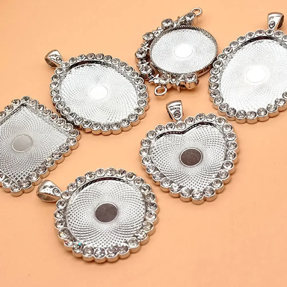 10Pcs Heart Shape Rhinestone Bezel Pendant Trays Premium Alloy Jewelry Making Base for DIY Photo Cameo Resin Craft Supplies
10Pcs Heart Shape Rhinestone Bezel Pendant Trays Premium Alloy Jewelry Making Base for DIY Photo Cameo Resin Craft Supplies