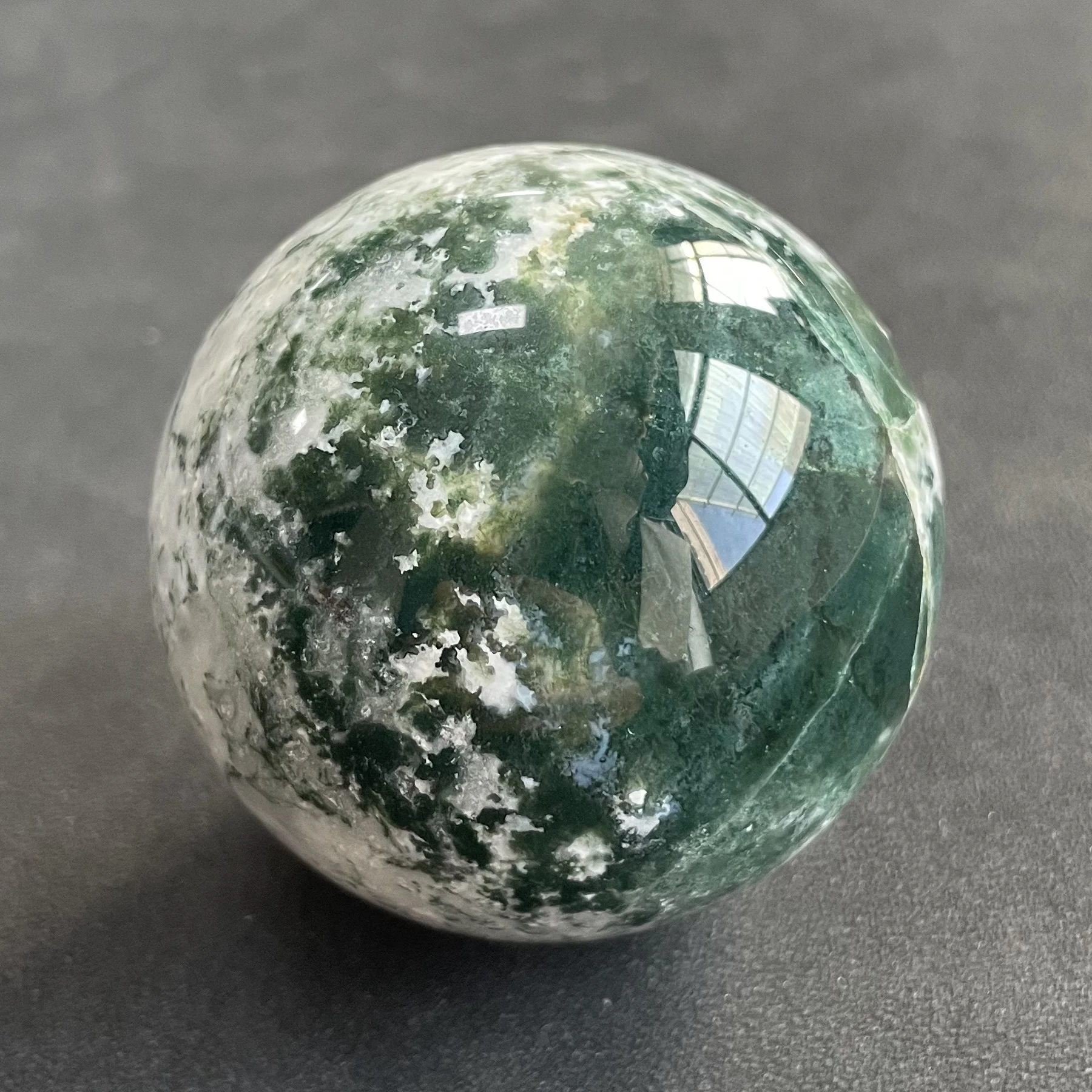 202g Natural Stone Moss Agate Quartz Sphere Decor Polished Crystal Ball Healing Gift Reiki Feng Shui Y845
202g Natural Stone Moss Agate Quartz Sphere Decor Polished Crystal Ball Healing Gift Reiki Feng Shui Y845
