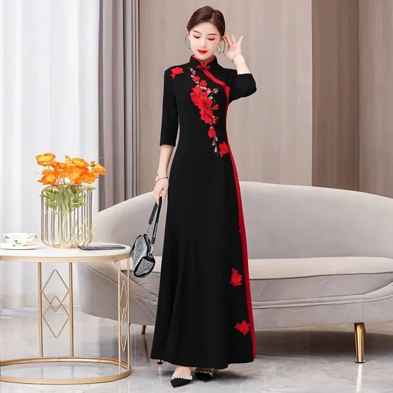 Улучшенное платье Cheongsam в китайском стиле, элитное женское модное длинное платье с вышивкой, элегантное черное платье для мамы, Vestidos 5XL ZT664
Улучшенное платье Cheongsam в китайском стиле, элитное женское модное длинное платье с вышивкой, элегантное черное платье для мамы, Vestidos 5XL ZT664