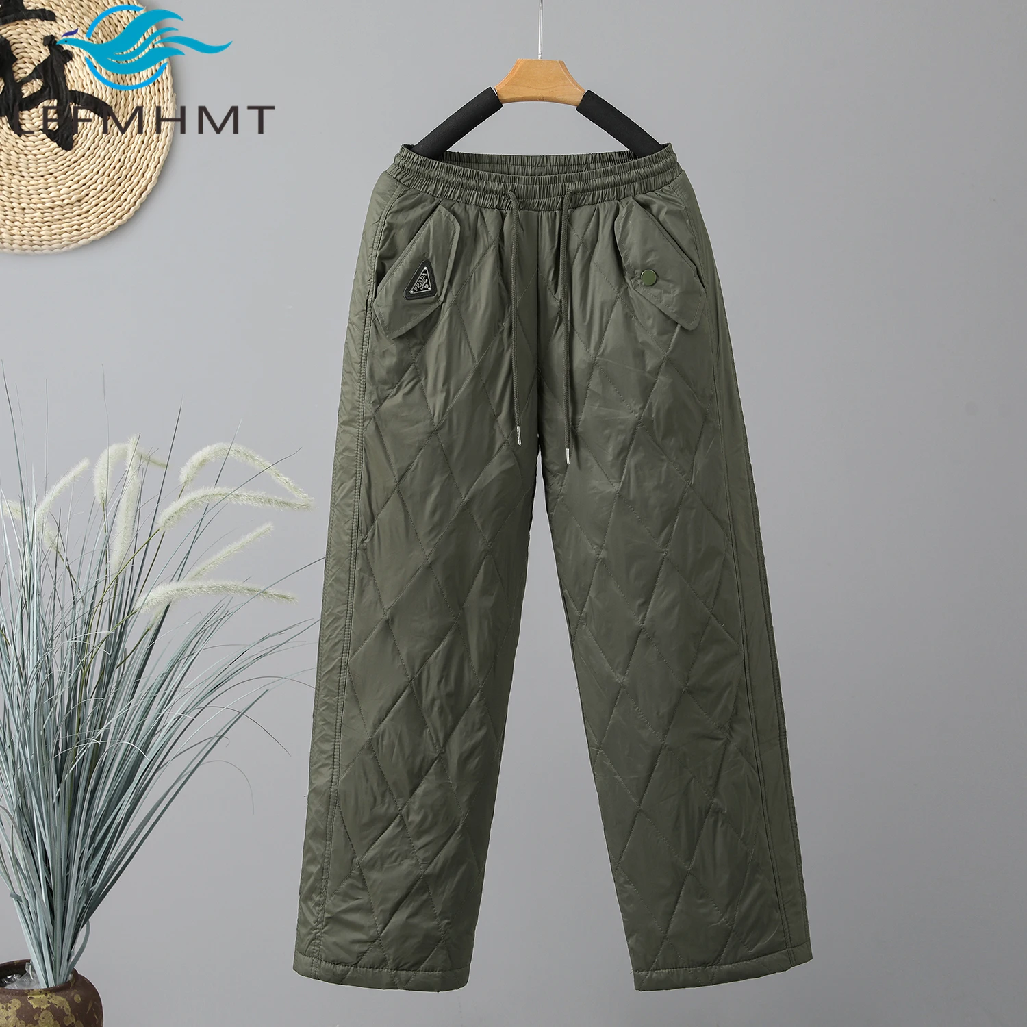 Diamond Check Fashion Style Women's Cotton-padded Pants Winter Trendy Loose Slim Straight Pants Female Warm Thick Casual Trouser
Diamond Check Fashion Style Women's Cotton-padded Pants Winter Trendy Loose Slim Straight Pants Female Warm Thick Casual Trouser