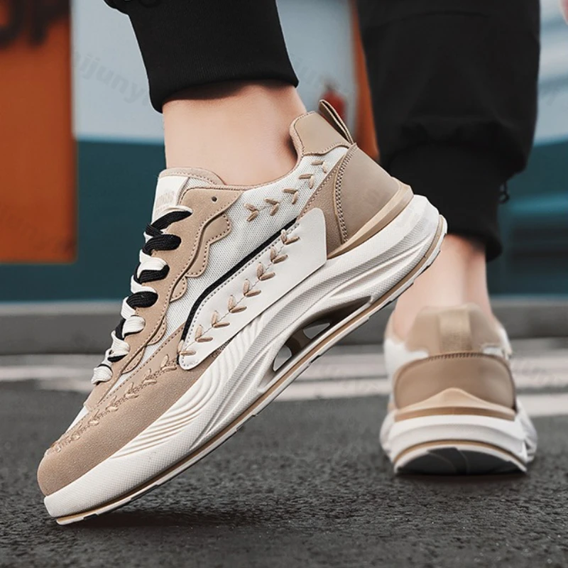 Мужская повседневная обувь, весенне-осенние новые дышащие винтажные удобные кроссовки на платформе, уличные нескользящие кроссовки, увеличивающие рост
Мужская повседневная обувь, весенне-осенние новые дышащие винтажные удобные кроссовки на платформе, уличные нескользящие кроссовки, увеличивающие рост