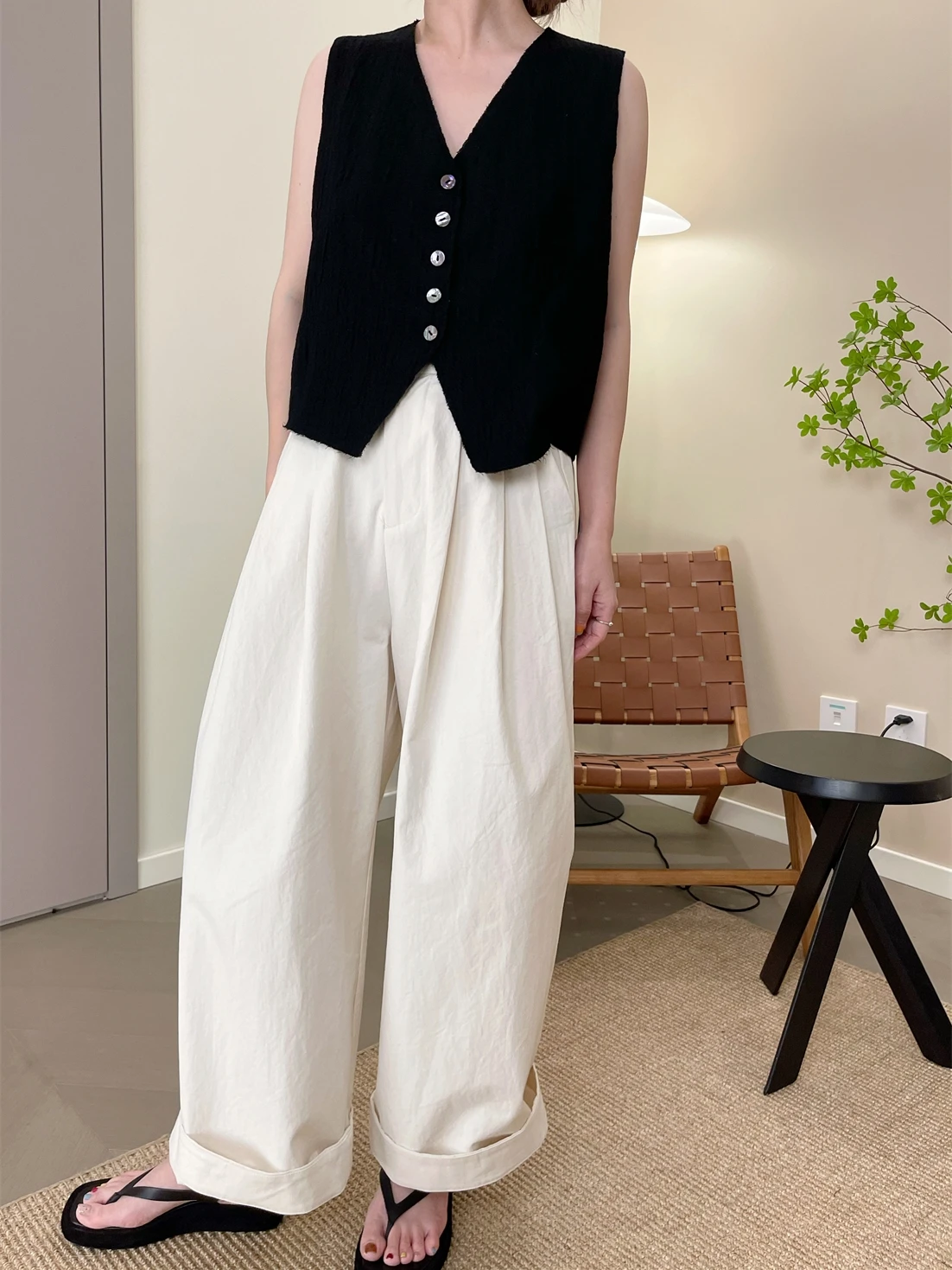 MKDesign Spring Summer New White Oversized Cargo Pants Casual Floor-Length Trousers Comfortable to Wear Cotton Workwear
MKDesign Spring Summer New White Oversized Cargo Pants Casual Floor-Length Trousers Comfortable to Wear Cotton Workwear