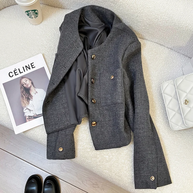 Gray Fragrance Long-sleeved Jacket Women's Simple Loose Basic Temperament Commuter French Lady Elegant Tweed Jacket
Gray Fragrance Long-sleeved Jacket Women's Simple Loose Basic Temperament Commuter French Lady Elegant Tweed Jacket