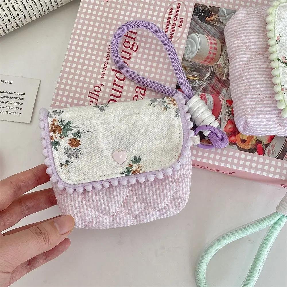 Elegant Flower Floral Coin Purse Canvas Pinted Small Makeup Lipstick Bag Korean Style Large Capacity Mini Storage Bag Travel
Elegant Flower Floral Coin Purse Canvas Pinted Small Makeup Lipstick Bag Korean Style Large Capacity Mini Storage Bag Travel