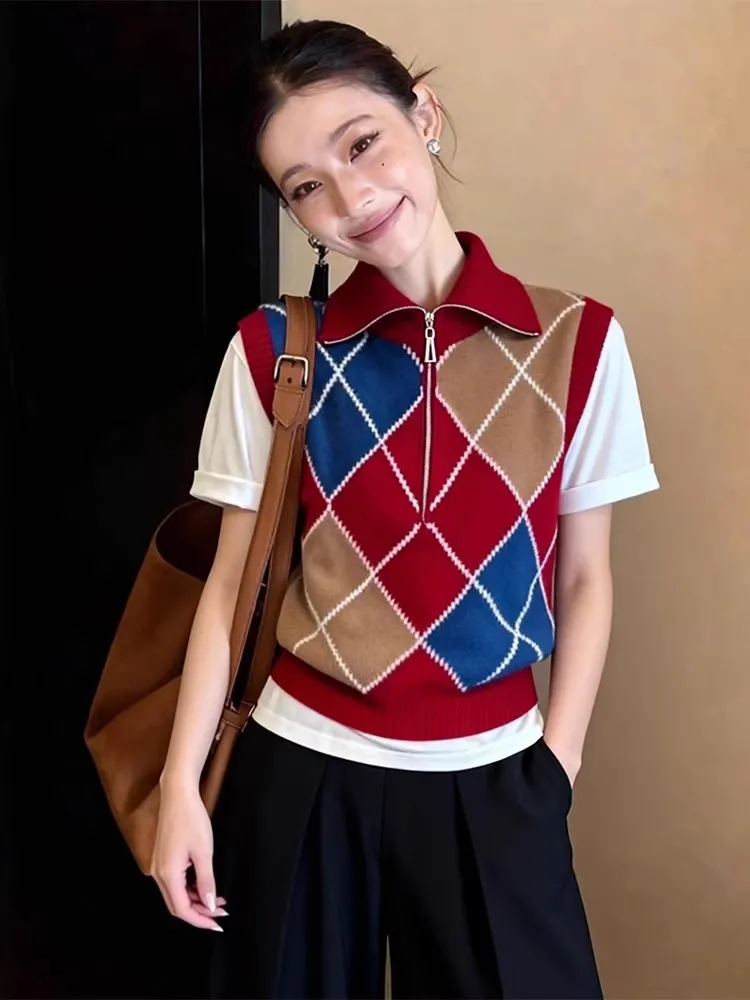 Retro Red Diamond Grid Turn-down Collar Knitted Sleeveless Vest Women's Early Spring Layering Shoulder Top Outerwear
Retro Red Diamond Grid Turn-down Collar Knitted Sleeveless Vest Women's Early Spring Layering Shoulder Top Outerwear