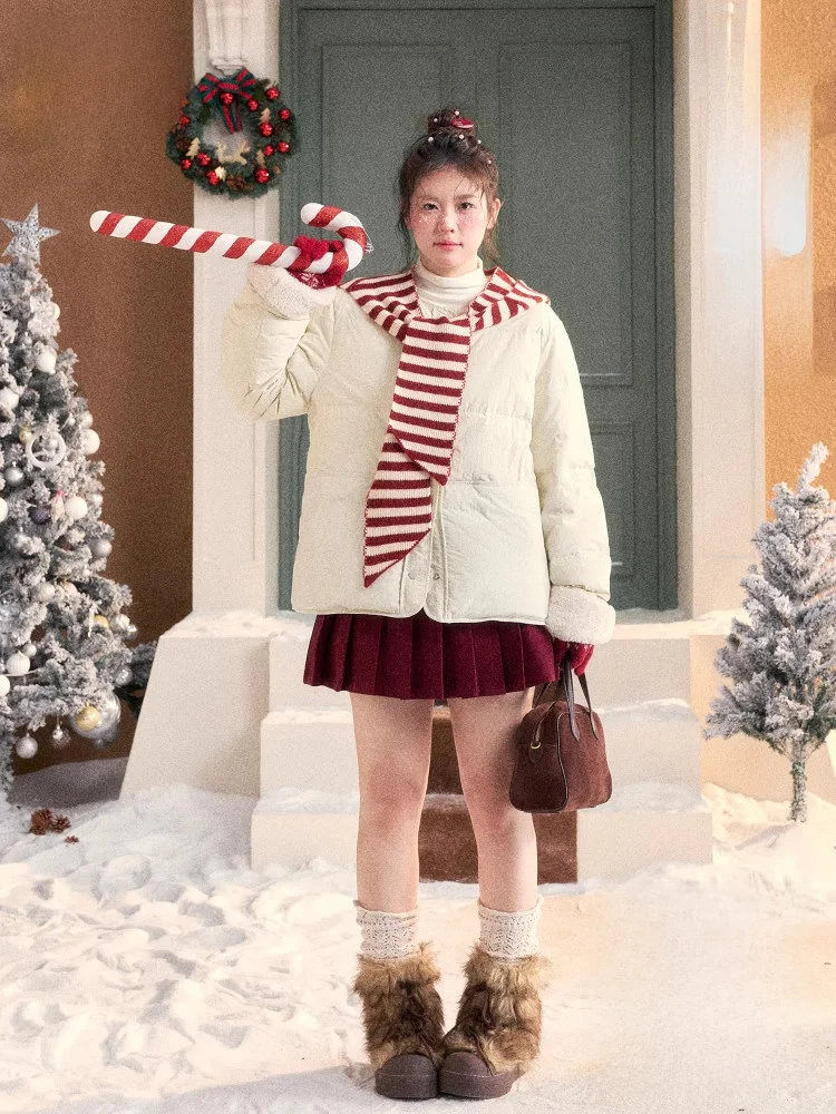 Корейский зимний комплект для женщин больших размеров: утепленная куртка и плиссированная короткая юбка с высокой талией. Модный и стильный.
Корейский зимний комплект для женщин больших размеров: утепленная куртка и плиссированная короткая юбка с высокой талией. Модный и стильный.