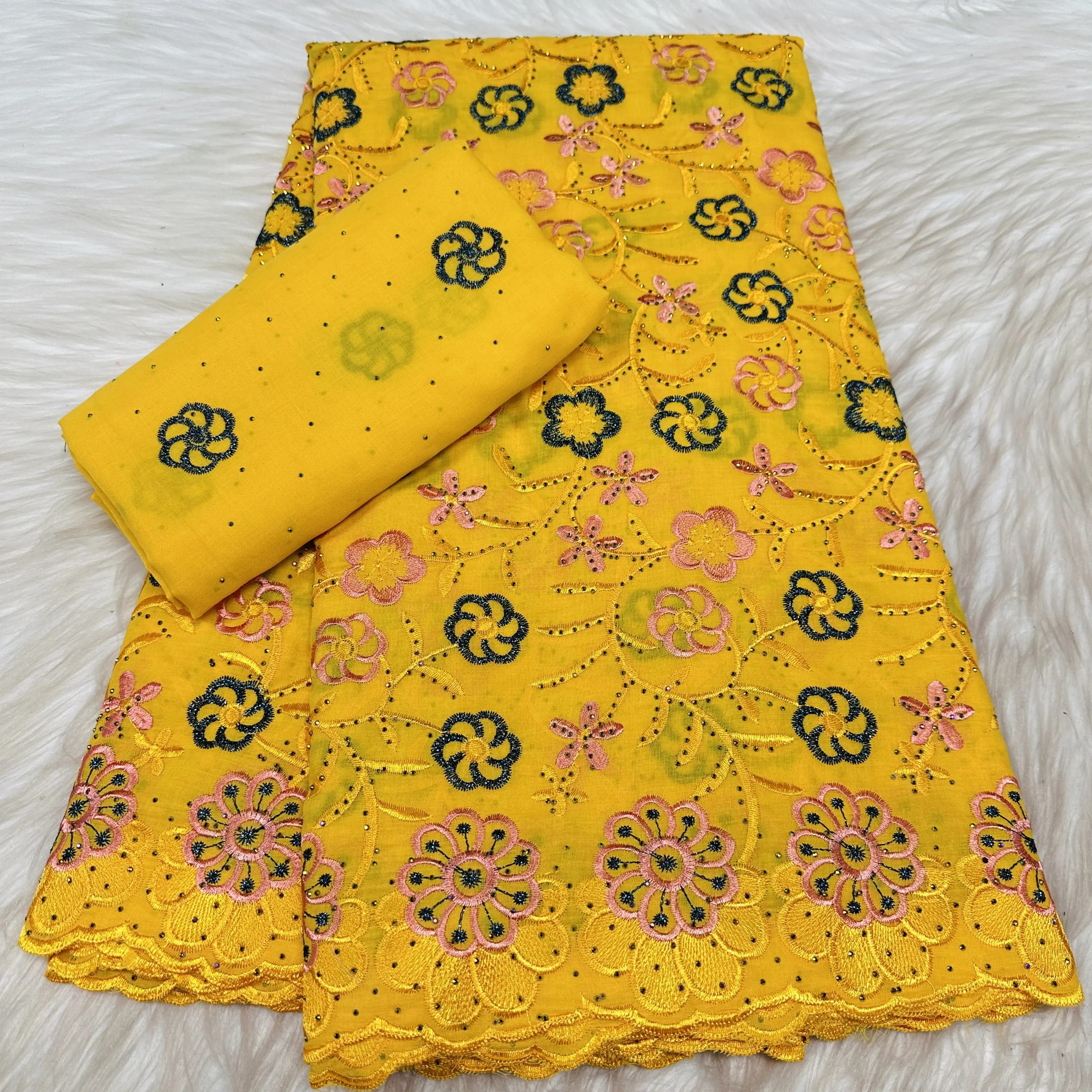 African Cotton Lace Fabrics 5+2 Yards 2026 Latest Swiss Voile Lace Nigerian Lace Fabric With Stones For Women Wedding Dresses
African Cotton Lace Fabrics 5+2 Yards 2026 Latest Swiss Voile Lace Nigerian Lace Fabric With Stones For Women Wedding Dresses