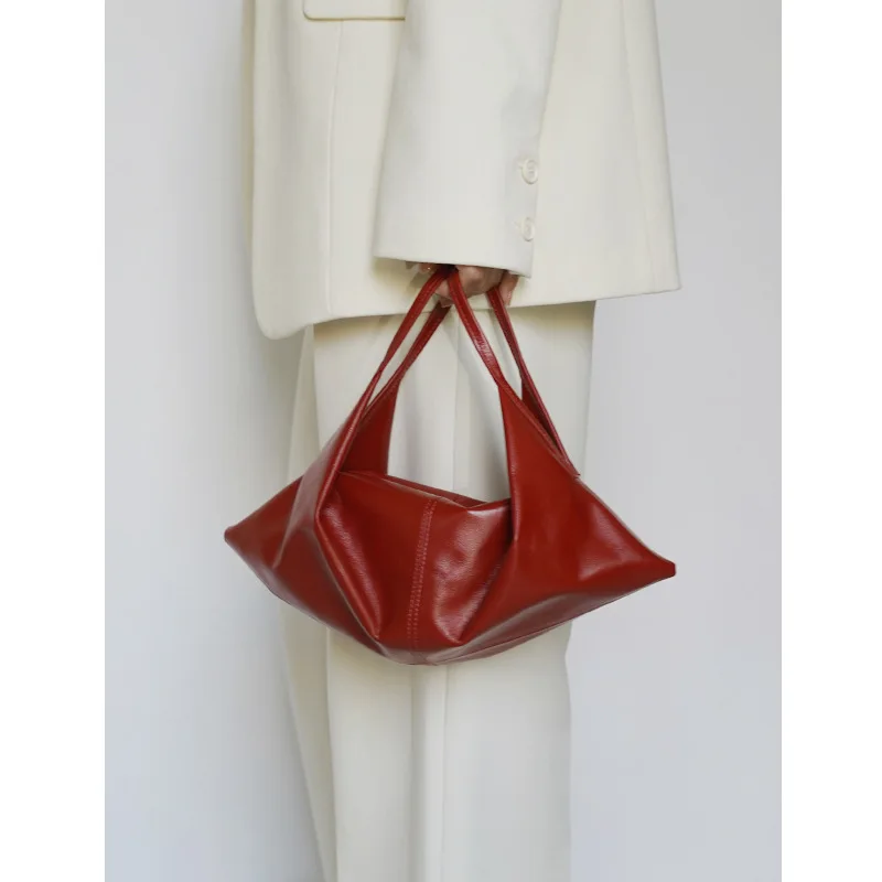 Croissant Crossbody Bag Soft Leather Commuting Vintage Lazy Style Shoulder Bag Korean Style Hobos Oil Wax Leather Handbag
Croissant Crossbody Bag Soft Leather Commuting Vintage Lazy Style Shoulder Bag Korean Style Hobos Oil Wax Leather Handbag