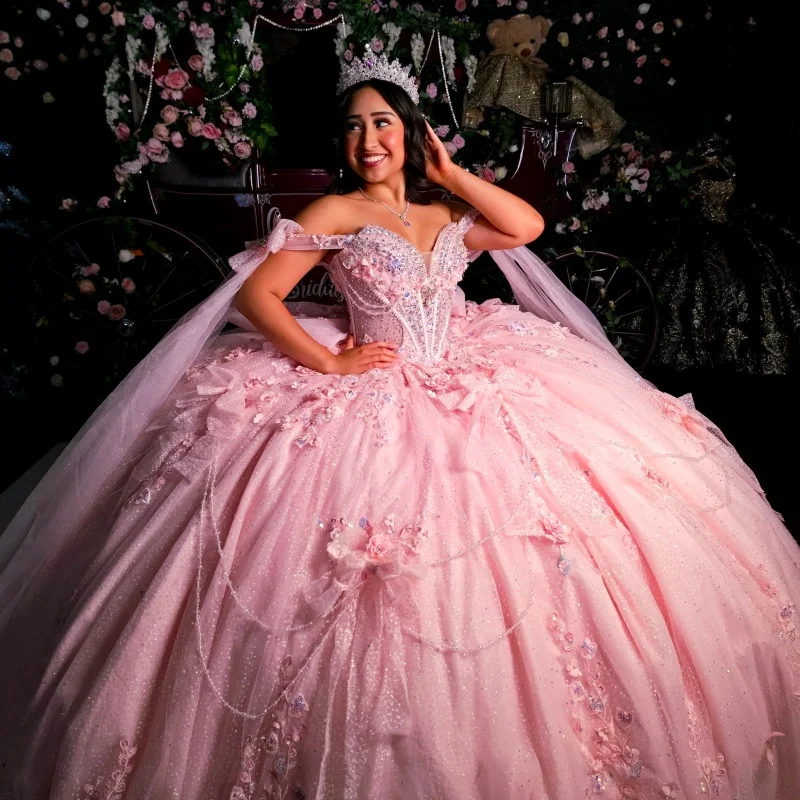Shiny Pink Quinceanera Dress off-shoulder Sequins Crystal Decal Lace Layering Long tail Bow vestidos de 15 Quinceanera Customiz
Shiny Pink Quinceanera Dress off-shoulder Sequins Crystal Decal Lace Layering Long tail Bow vestidos de 15 Quinceanera Customiz