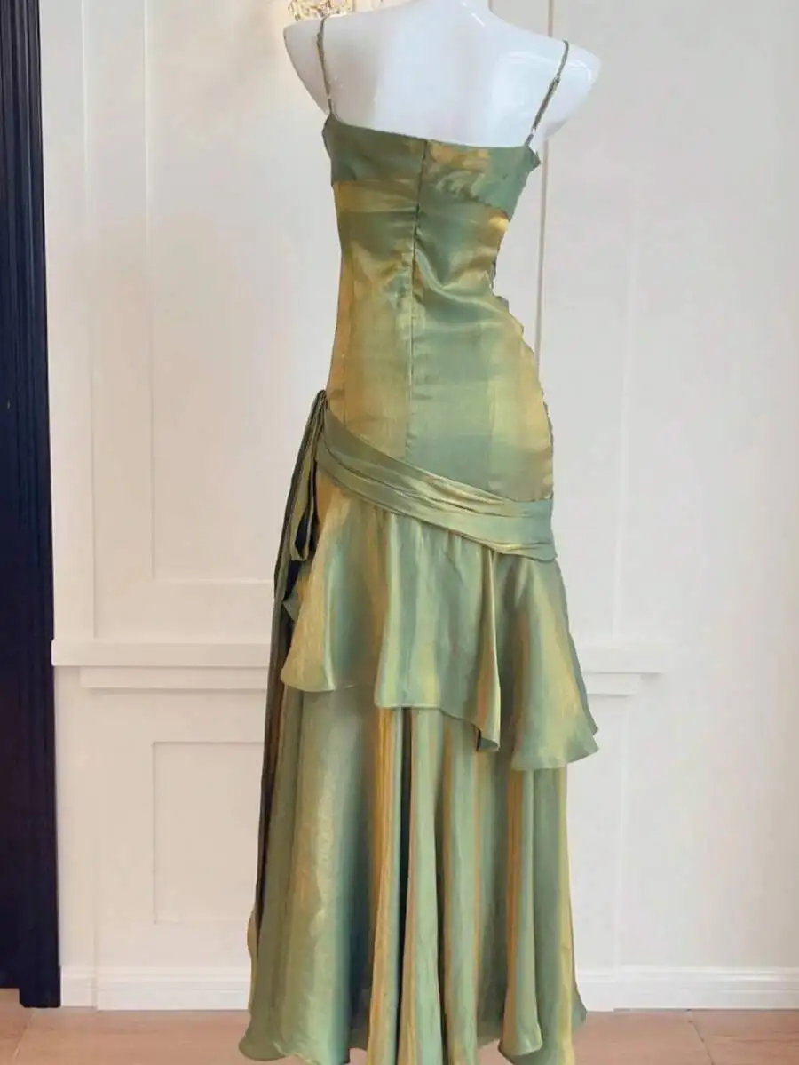 Pearlescent Spaghetti Strap Ruffle Formal Dress For Women Prom Wedding Bridesmaid Festival
Pearlescent Spaghetti Strap Ruffle Formal Dress For Women Prom Wedding Bridesmaid Festival