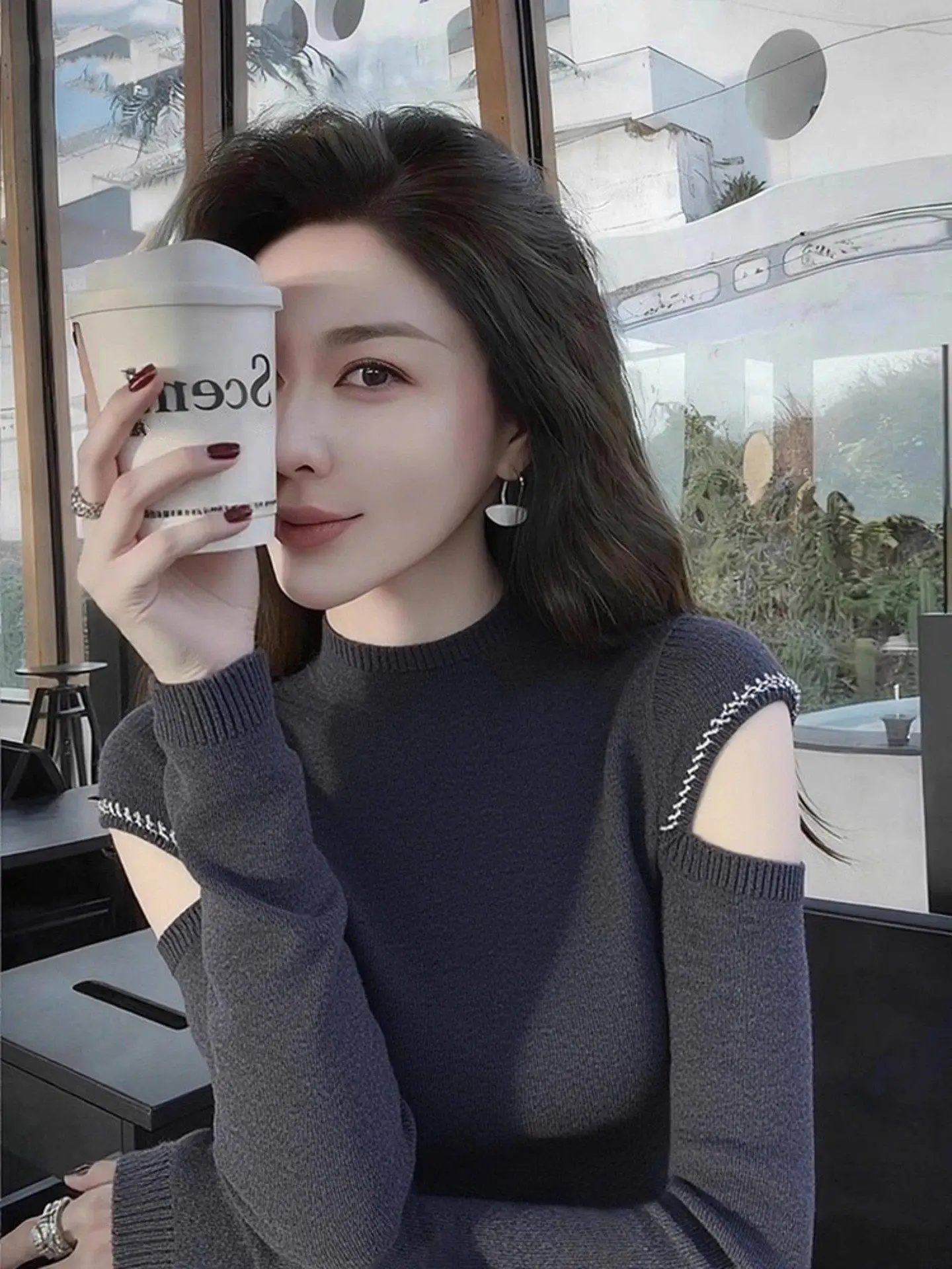 Gray Shoulder-baring Knitted Sweater Women's Fashionable Slim-fit Base Layer Top by Nan You Da Pai Commute Style Korean Version
Gray Shoulder-baring Knitted Sweater Women's Fashionable Slim-fit Base Layer Top by Nan You Da Pai Commute Style Korean Version