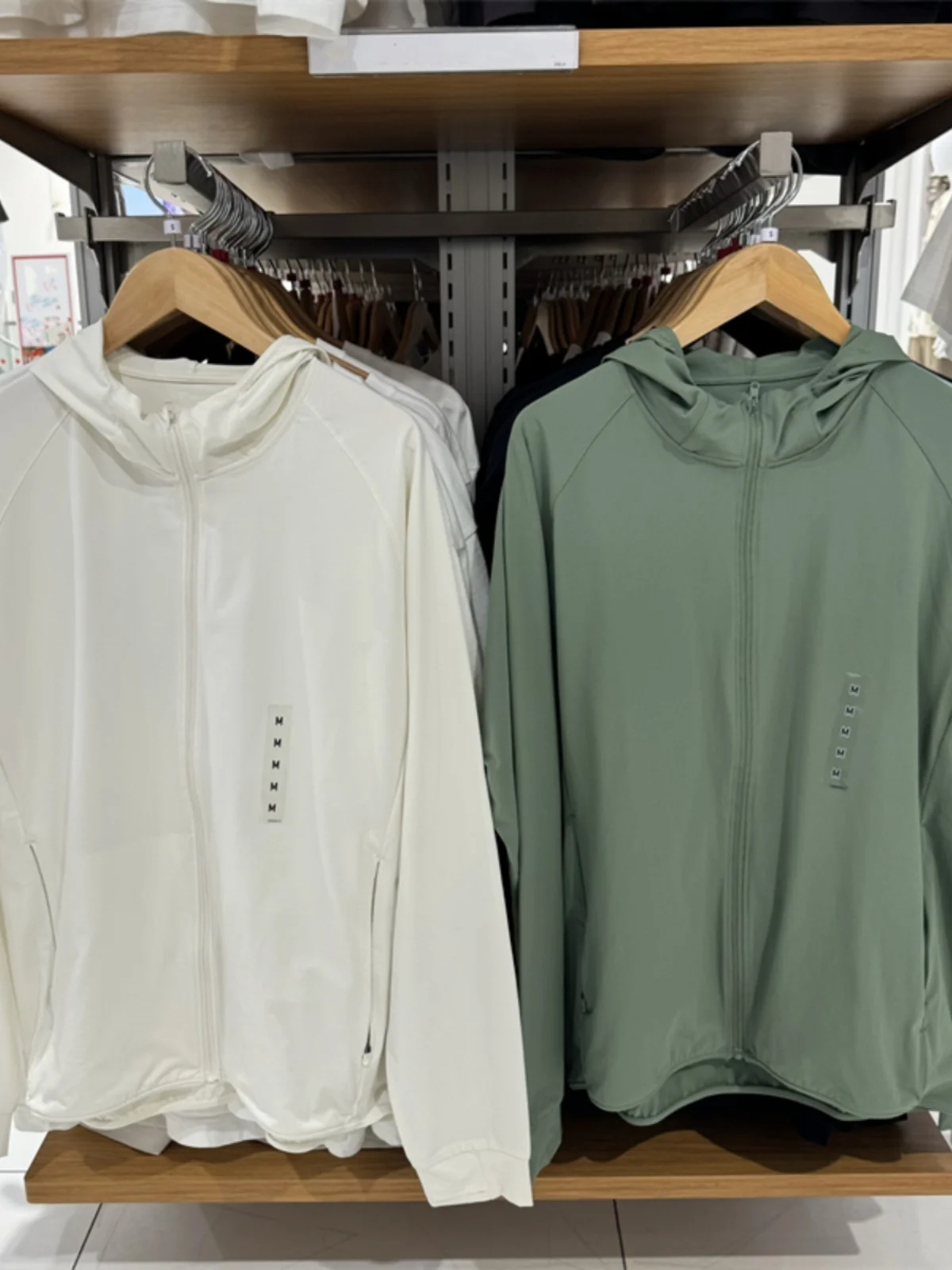 Summer New High Elasticity Quick Dry Zipper Hooded Jacket Unisex Sun Protection Outerwear Long Sleeve Modern Style Coat
Summer New High Elasticity Quick Dry Zipper Hooded Jacket Unisex Sun Protection Outerwear Long Sleeve Modern Style Coat